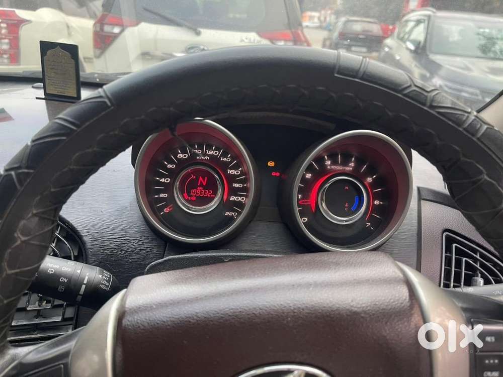 Mahindra Xuv500 2014 Diesel Well Maintained
