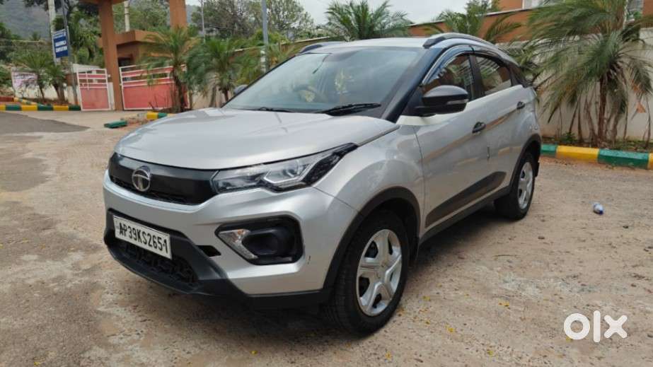 Tata Nexon 1.5 Revotorq Xm (s), 2021, Diesel