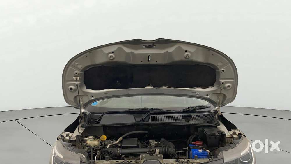 Renault Triber Rxl, 2021, Petrol