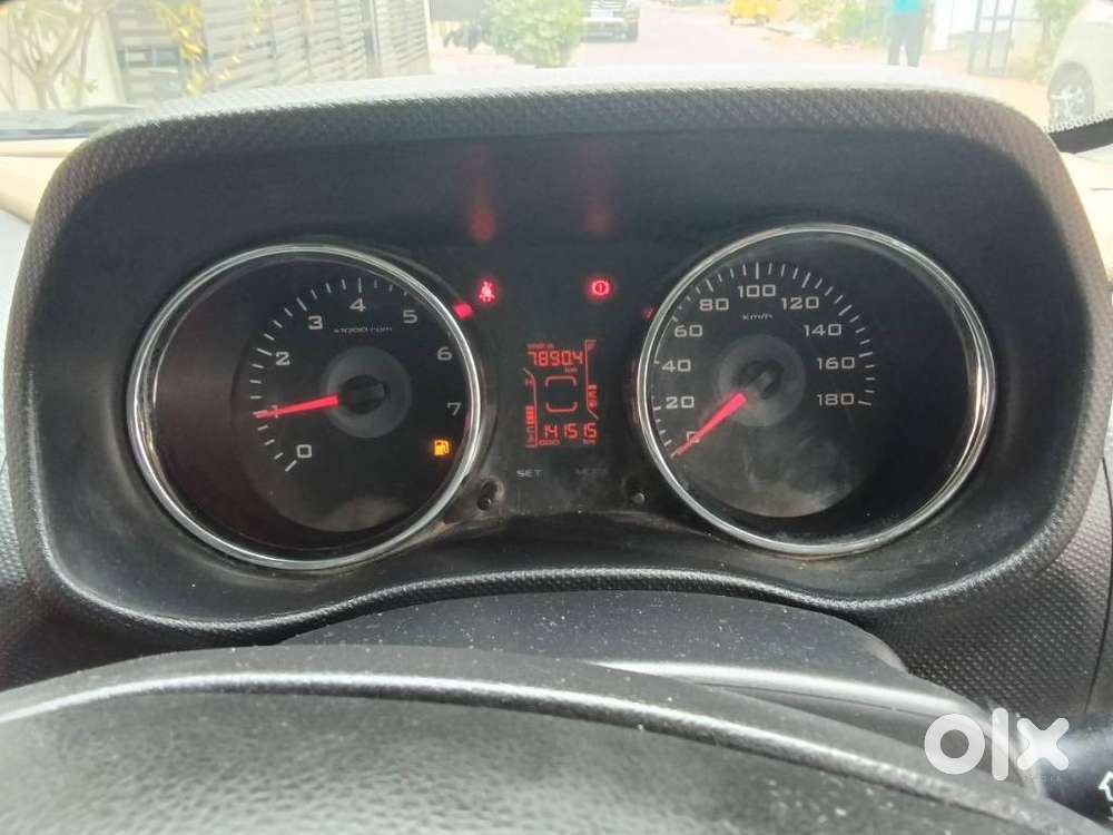Mahindra Tuv 300 T10, 2019, Diesel