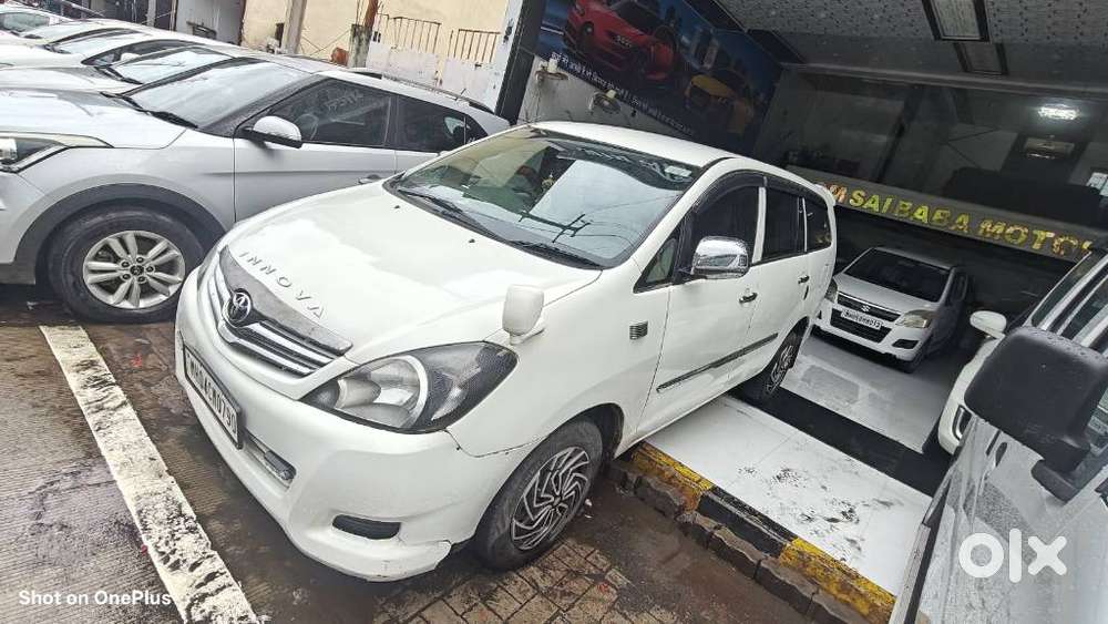 Toyota Innova 2.5 E Diesel Ps 8-seater, 2006, Diesel