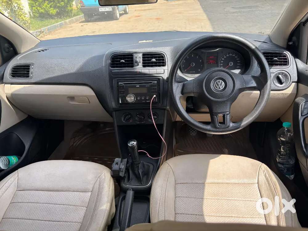Volkswagen Polo Petrol 2011