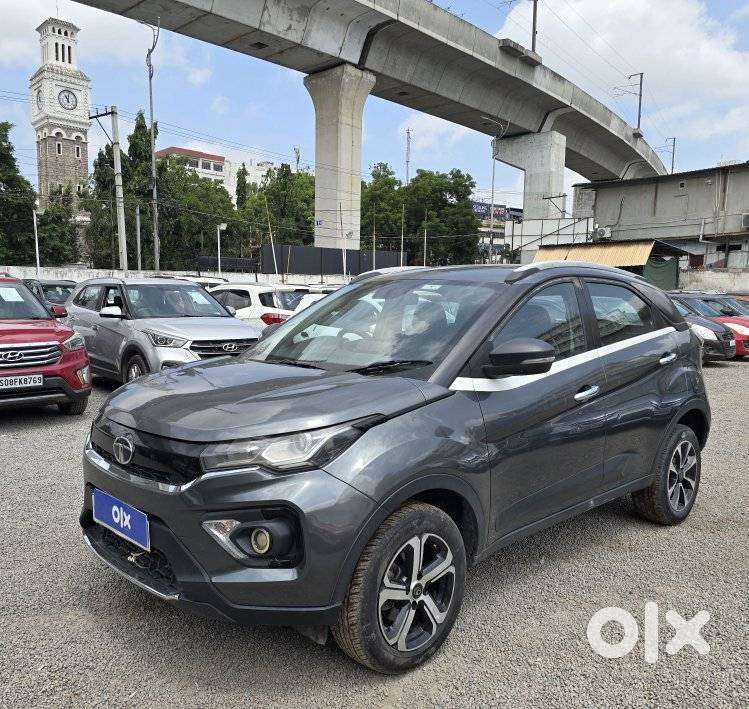 Tata Nexon 1.5 Revotorq Xma Plus (s) Amt, 2021, Diesel