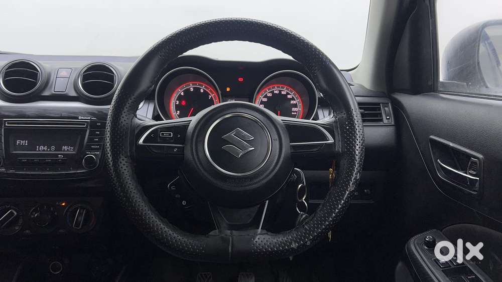 Maruti Suzuki Swift Vvt Vxi, 2021, Petrol