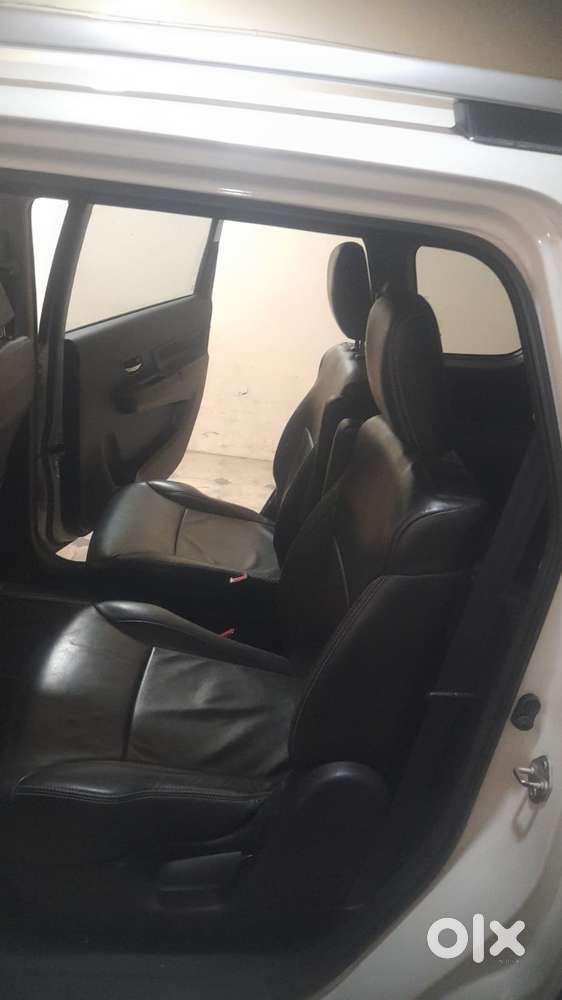 Maruti Suzuki Xl6 1.5 Alpha Plus At Dual Tone, 2021, Cng & Hybrids