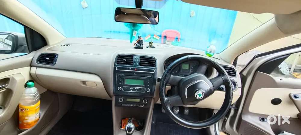 Skoda Rapid Elegance 2012