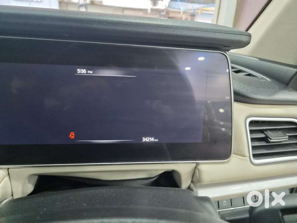 Mahindra Xuv700 2.2 Ax 7 Diesel At Luxury Pack Str, 2023, Diesel