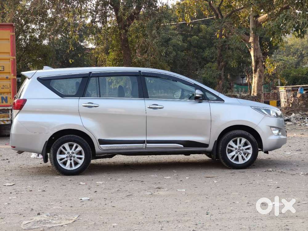 Toyota Innova Crysta 2.4 G Mt, 2017, Diesel