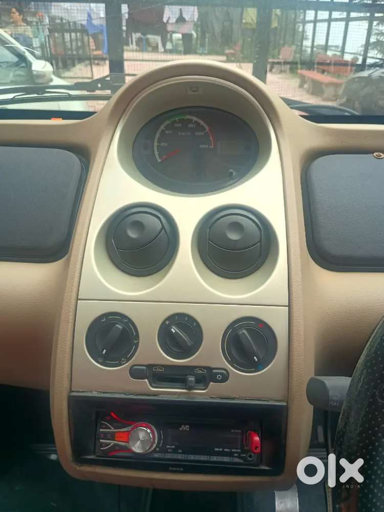 Tata Nano Lx 2012