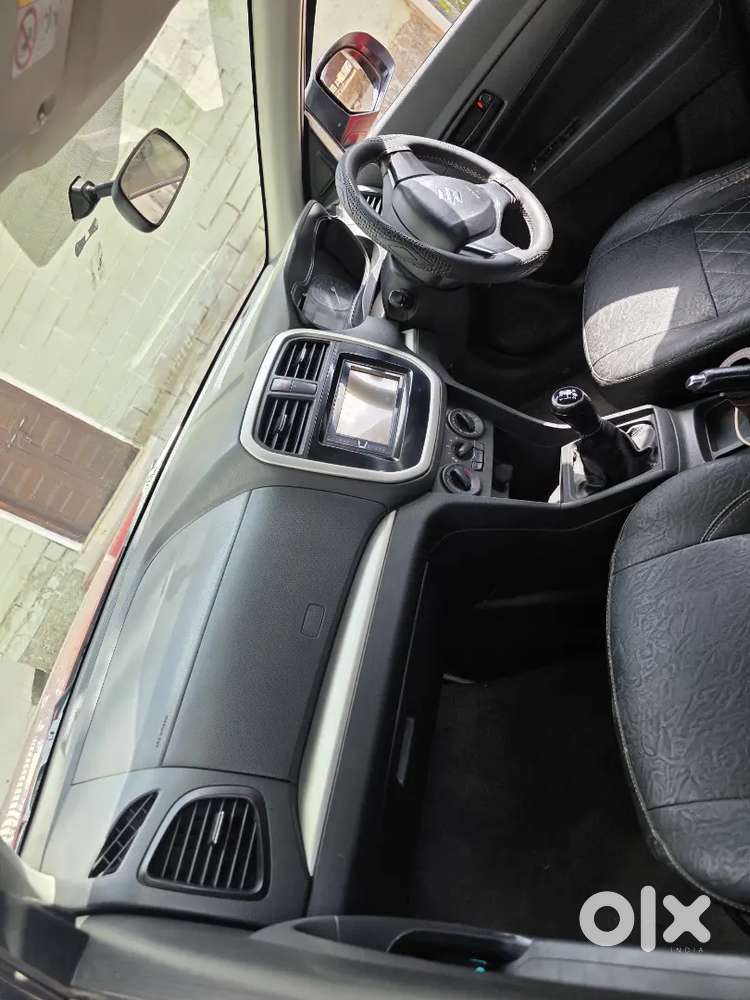 Maruti Suzuki Brezza Vdi 2017