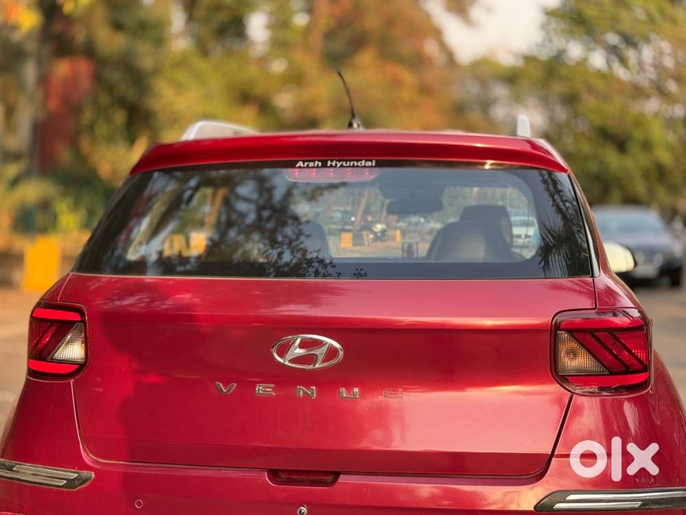 Hyundai Venue Petrol Manual 2020