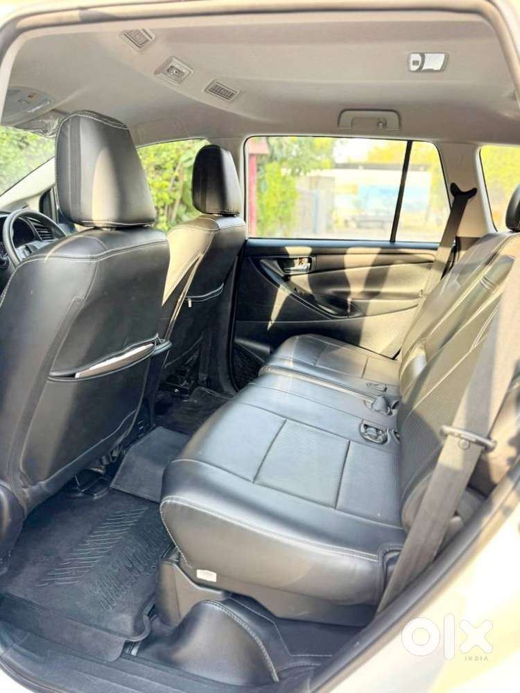 Toyota Innova Crysta 2.4 Gx Limited Edition 8 Str, 2023, Diesel