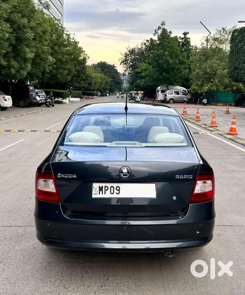 Skoda Rapid 1.6 Plus 2017