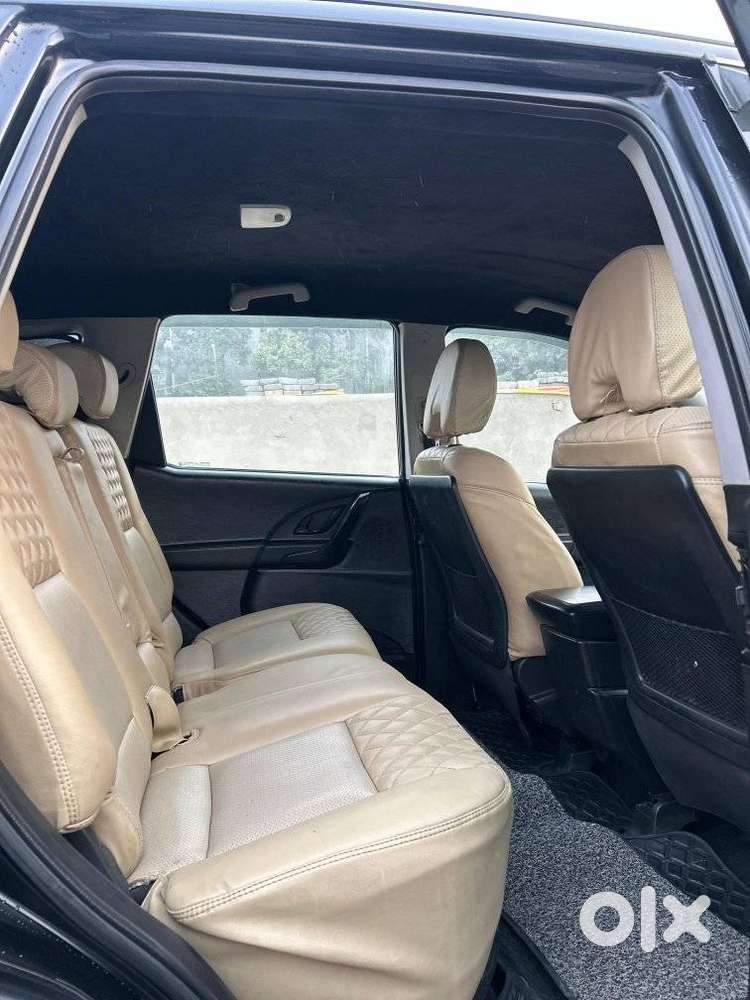 Mahindra Xuv500 W5, 2019, Diesel