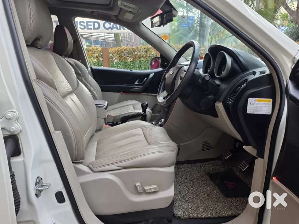 Mahindra Xuv500 At W10 Fwd, 2016, Diesel
