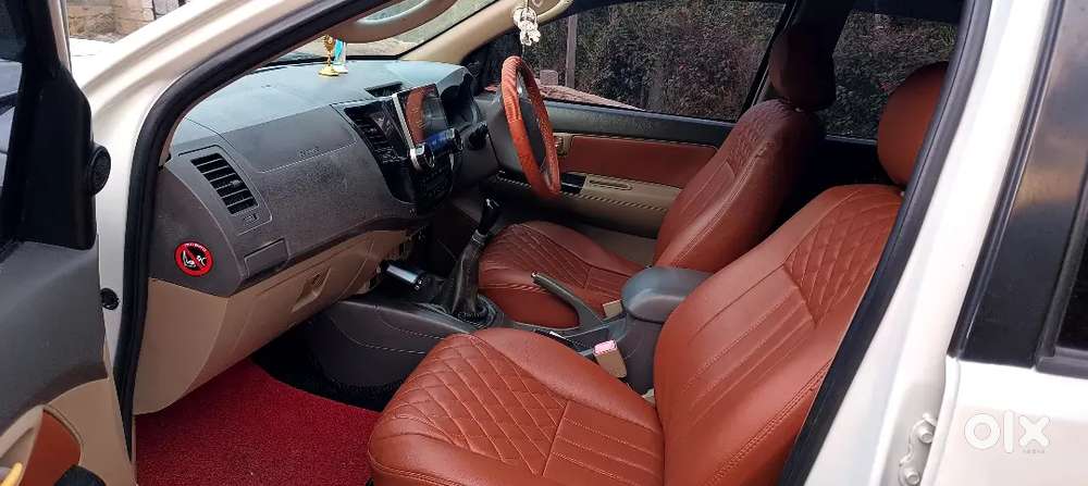 Toyota Fortuner Legender 2012 Diesel 200000 Km Driven