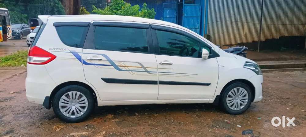 Maruti Suzuki Ertiga 2014 Diesel 132000 Km Driven