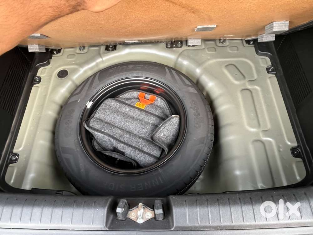 Hyundai Venue Petrol 2024