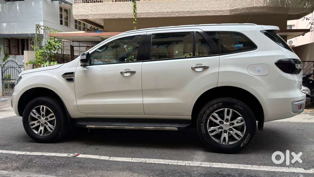 Ford Endeavour 2.2 Titanium 4x2 At, 2018, Diesel