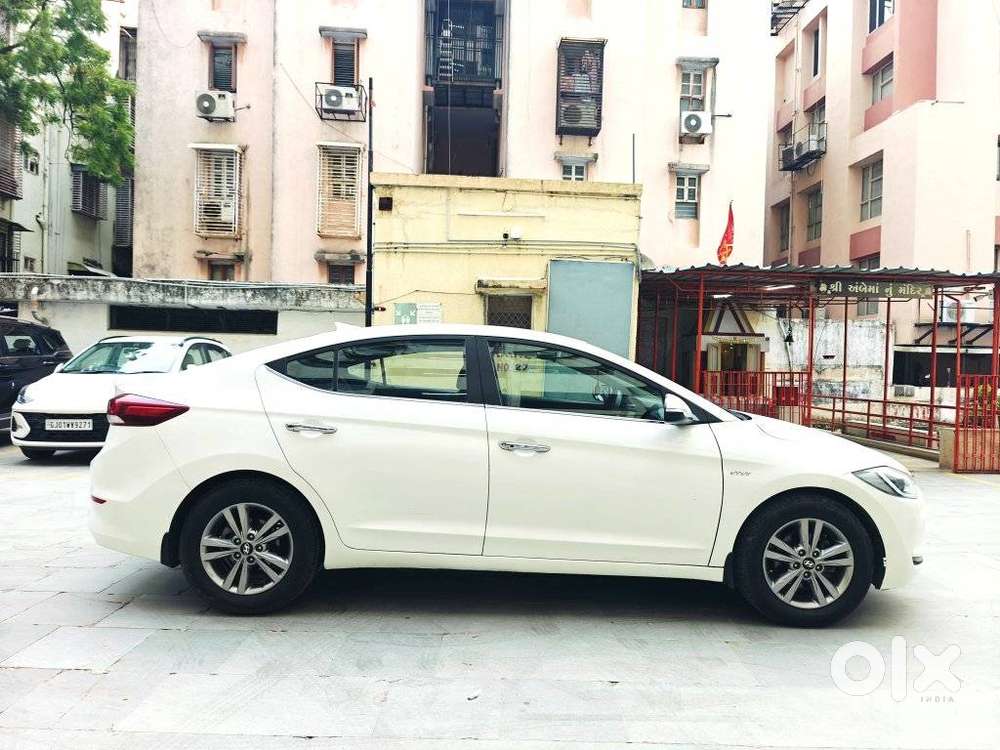 Hyundai Elantra 1.6 Sx Option At, 2018, Petrol