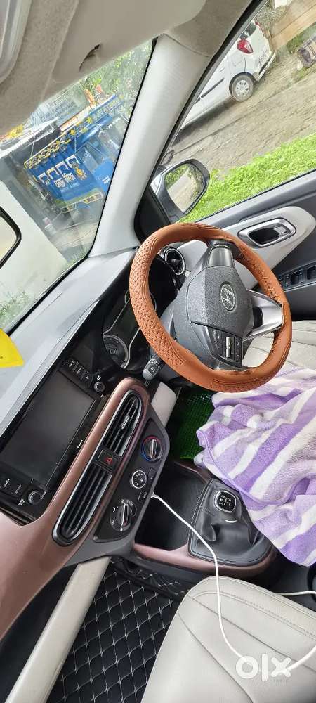 Hyundai Aura 2022 Sx Plus Petrol Amt