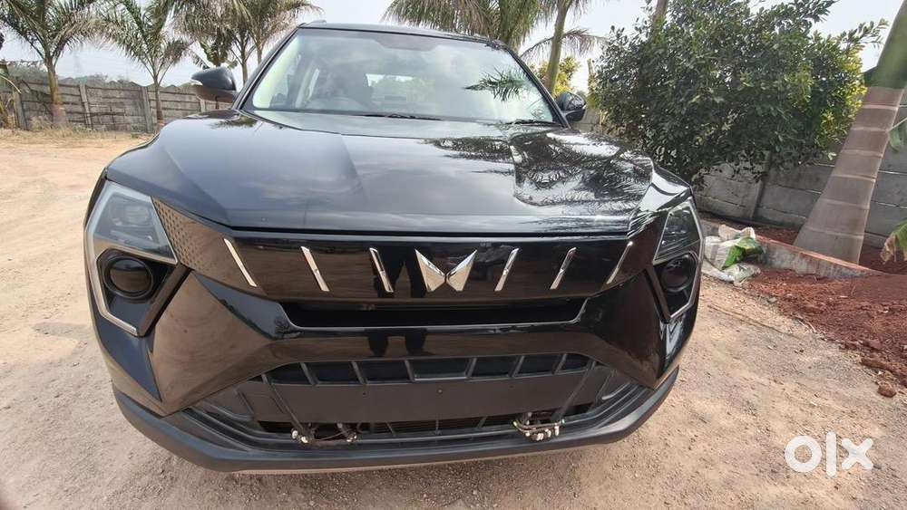 Mahindra Car Petrol 2025