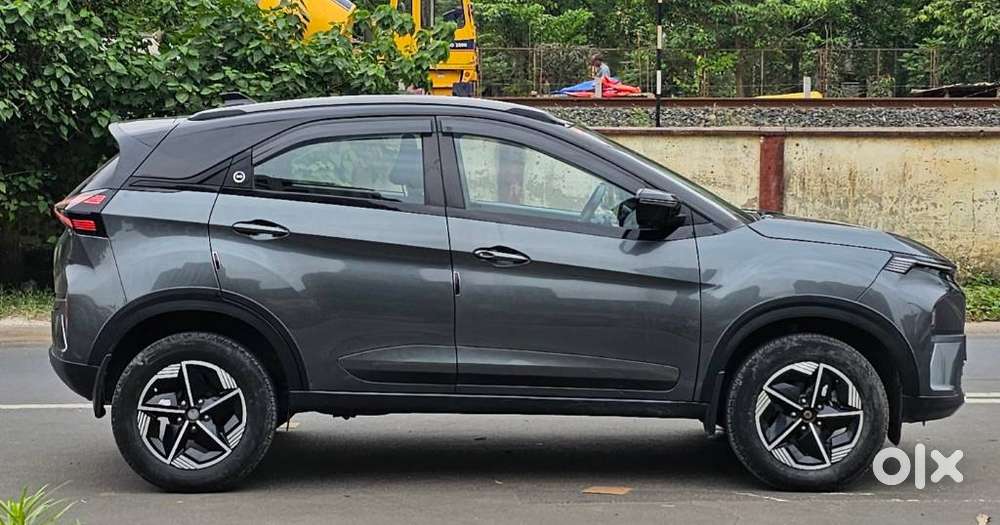 Tata Nexon Fearless Plus S Purple 1.2 Revotron Petrol 7dca Dt, 2023,..