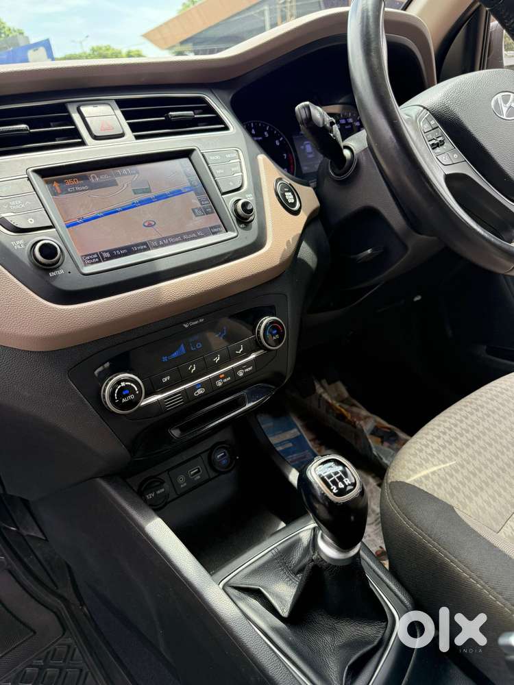 Hyundai I20 Asta (o) 1.2 Mt, 2019, Petrol