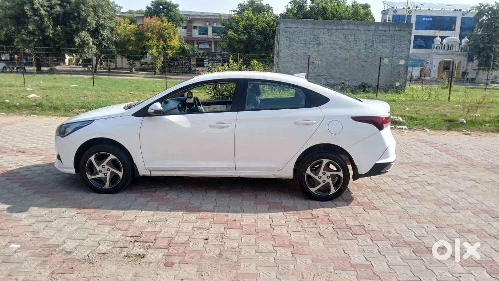 Hyundai Verna 1.5 S Petrol Mt, 2023, Petrol