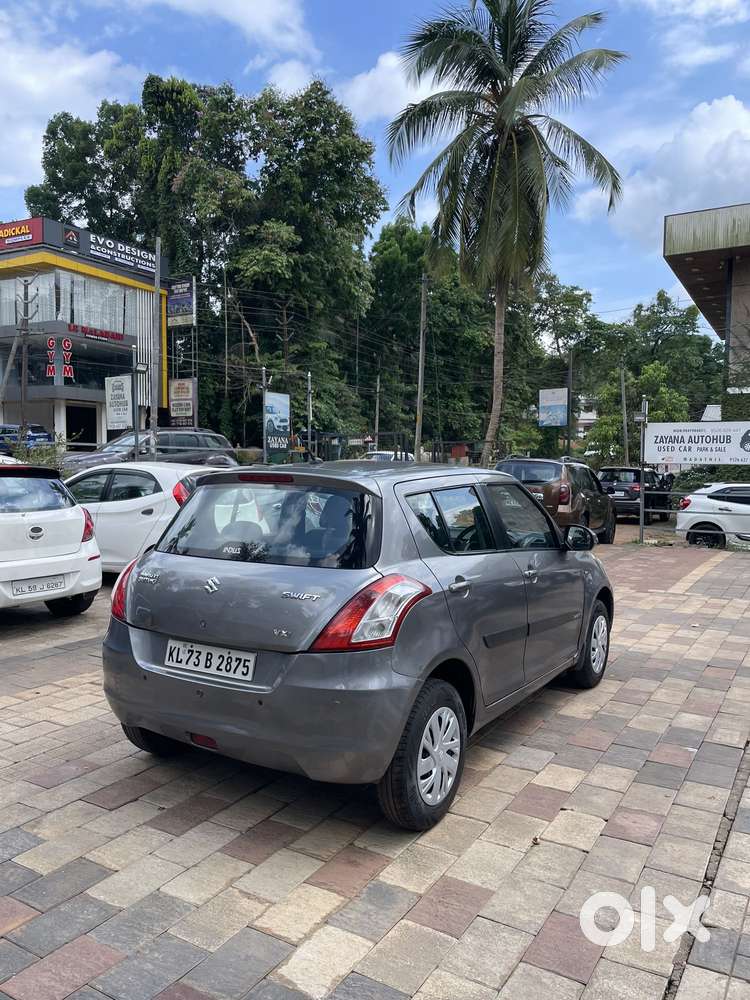Maruti Suzuki Swift Vxi Optional, 2017, Petrol