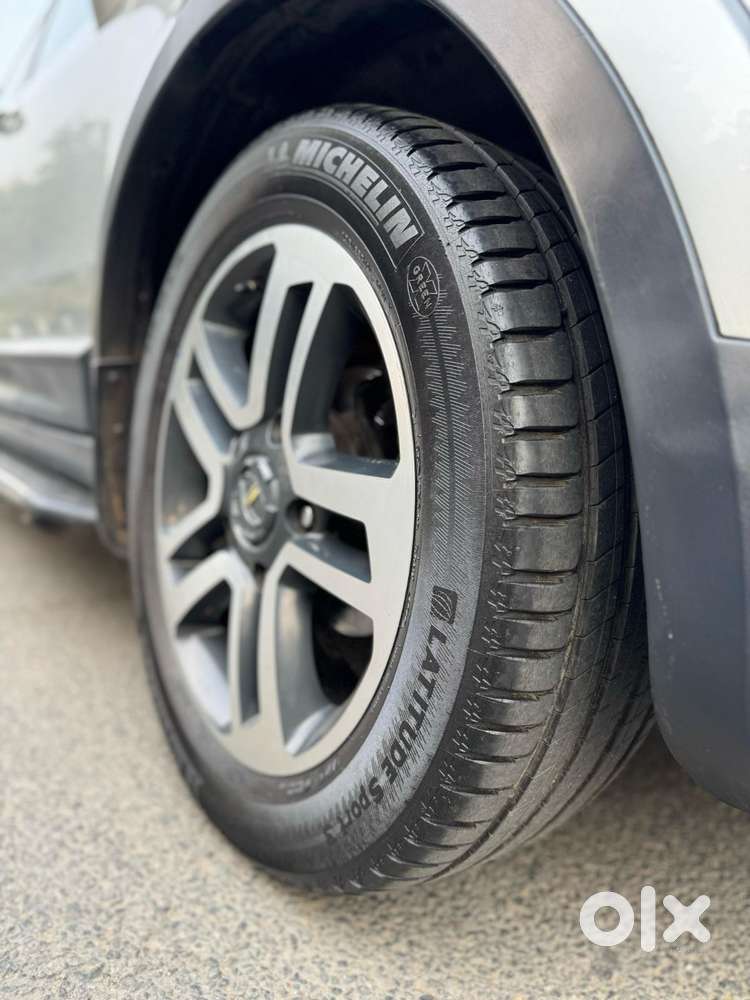 Tata Hexa 2.2 Xta 4x2 7 Str Dual Tone, 2018, Diesel