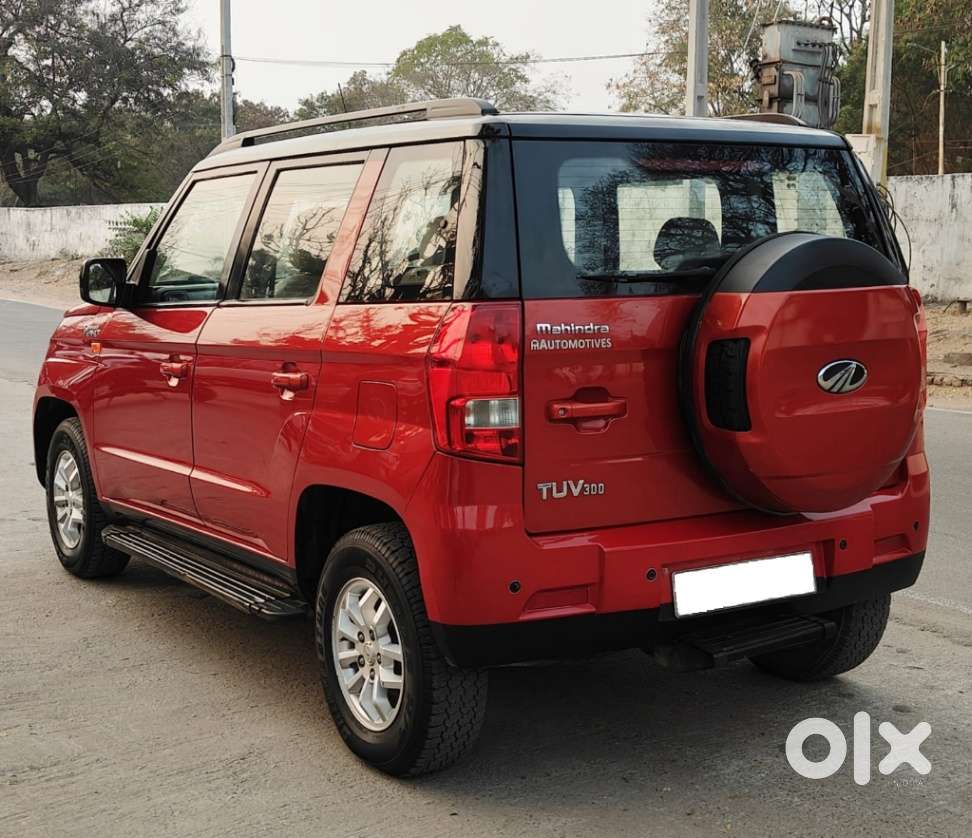 Mahindra Tuv 300 Mhawk100 T8 Dual Tone, 2017, Diesel