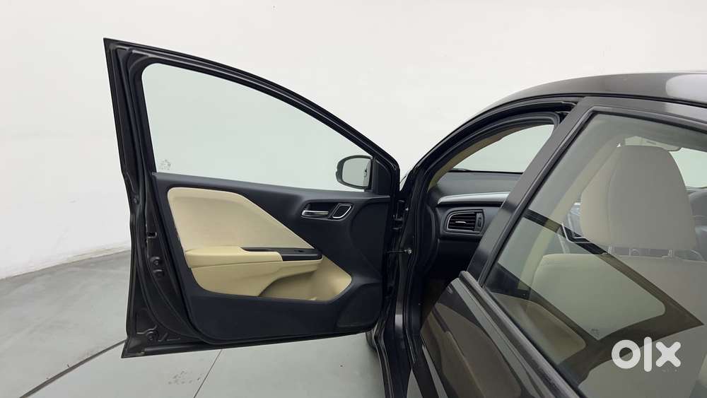 Honda City I-vtec V, 2017, Petrol