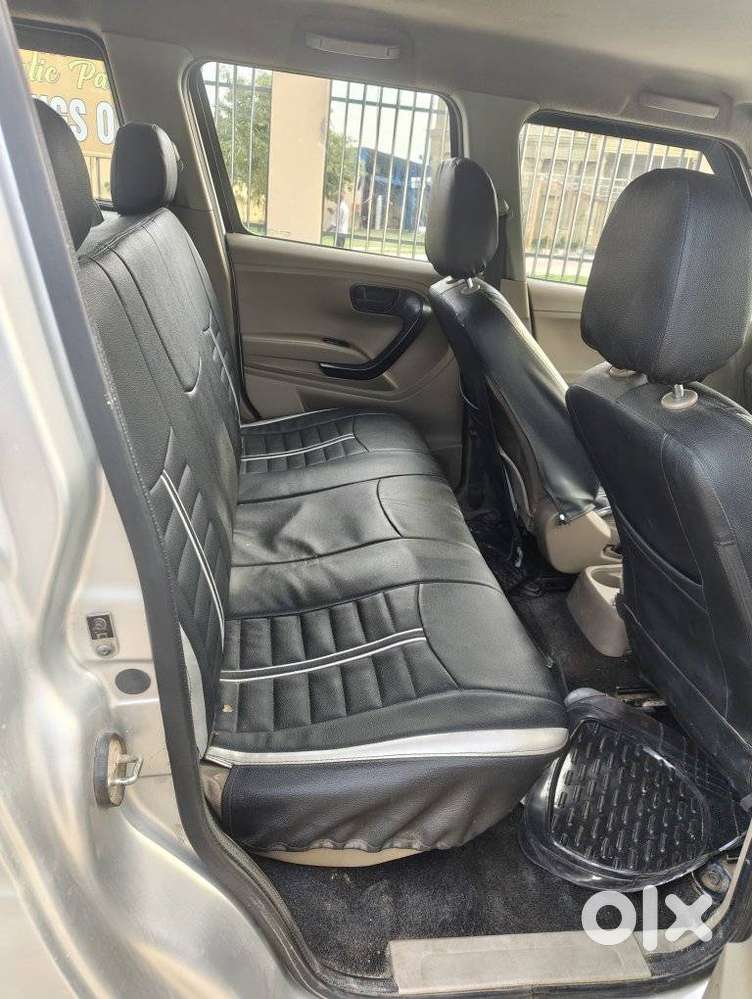 Mahindra Tuv 300 T6, 2017, Diesel