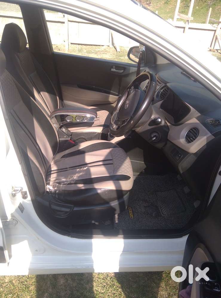 Hyundai Grand I10 2015 Diesel 95784 Km Driven