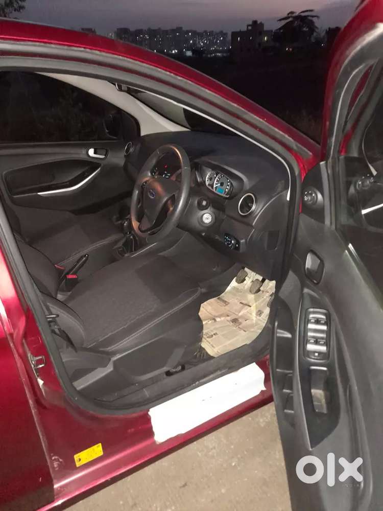 Ford Figo 2019 Petrol 21000 Km Driven,top Model,new Tyre And Battery