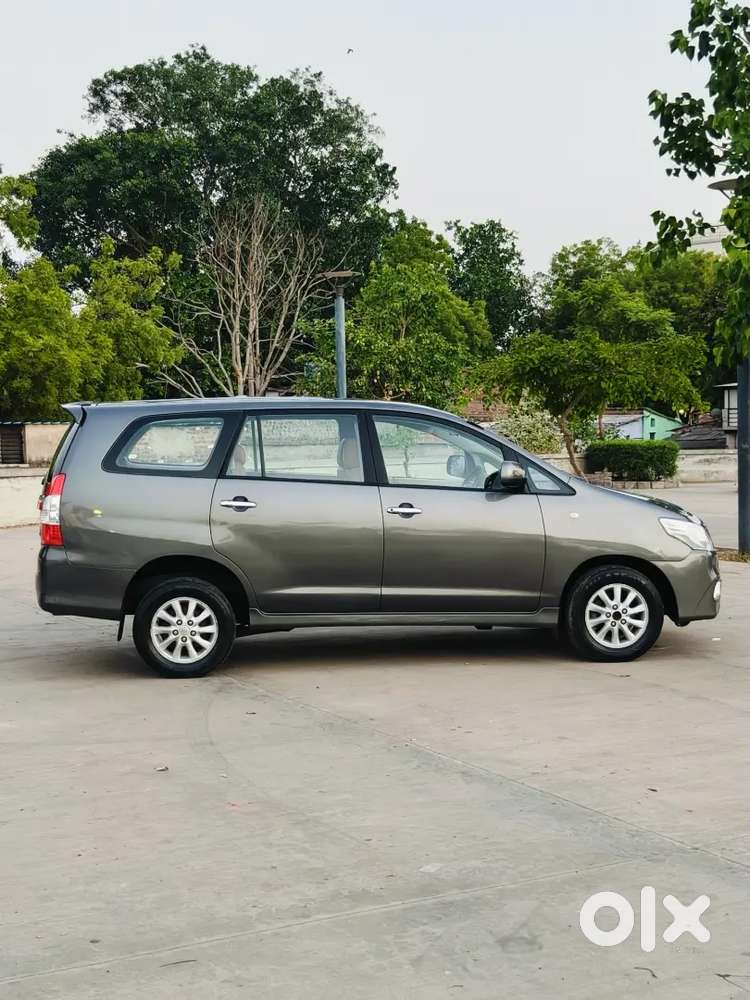 Toyota Innova 2.5 V