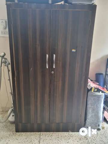 2 door store wardrobe olx