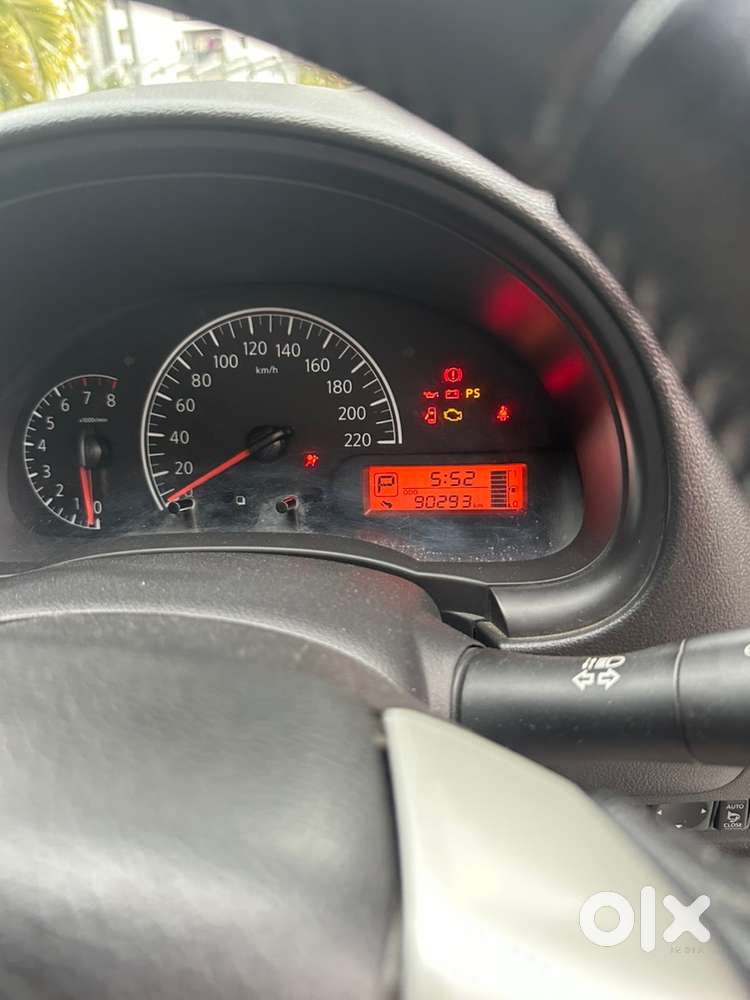 Nissan Sunny Xv Cvt Automatic Petrol 2018 (no Dealers)