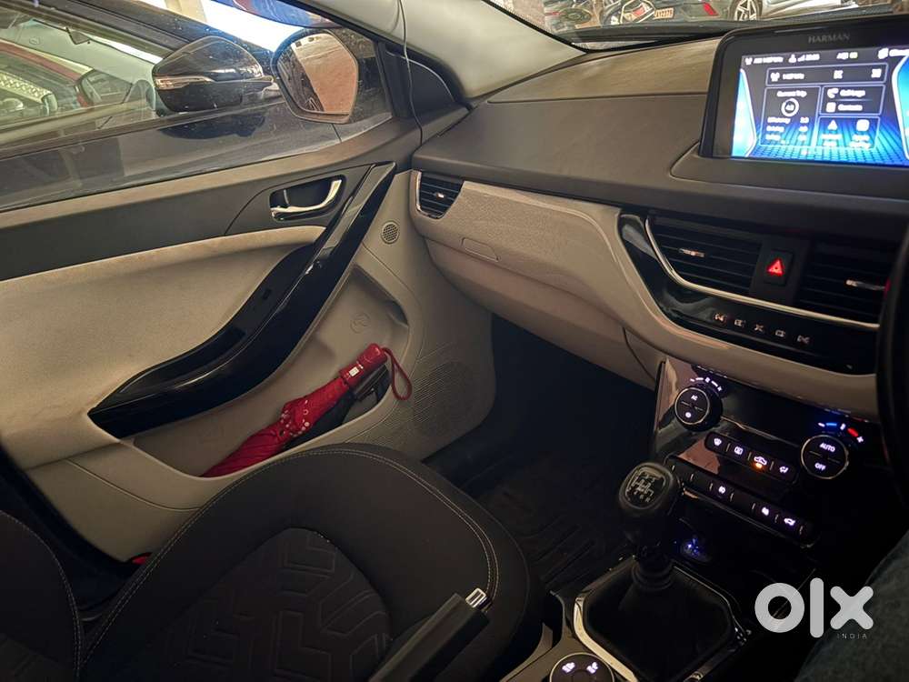Tata Nexon 2023 Petrol