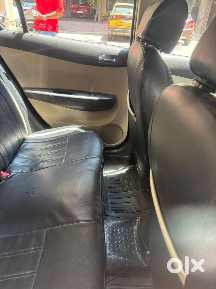 Hyundai Petrol Car 2013