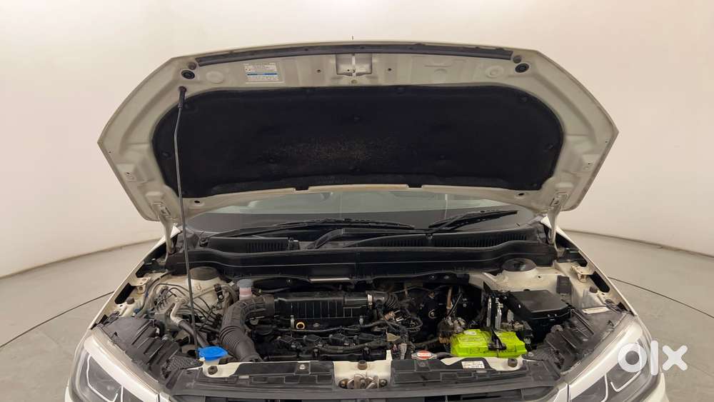 Maruti Suzuki Vitara Brezza 1.5 Vxi At, 2022, Petrol