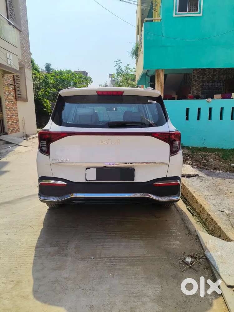 Kia Carens 1.5 Diesel Luxury – Single Owner  White  Top Condition