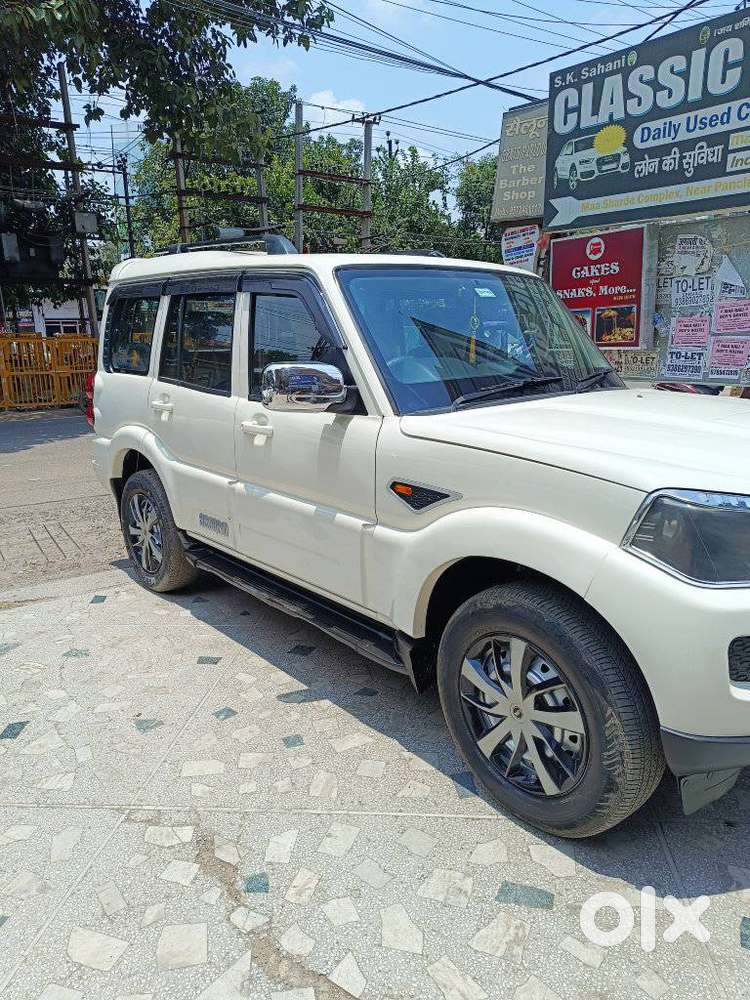 Mahindra Scorpio S6 Plus, 2017, Diesel