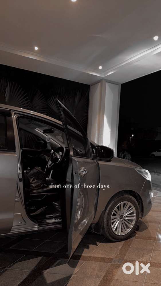 Toyota Innova Crysta Diesel 2018 Year