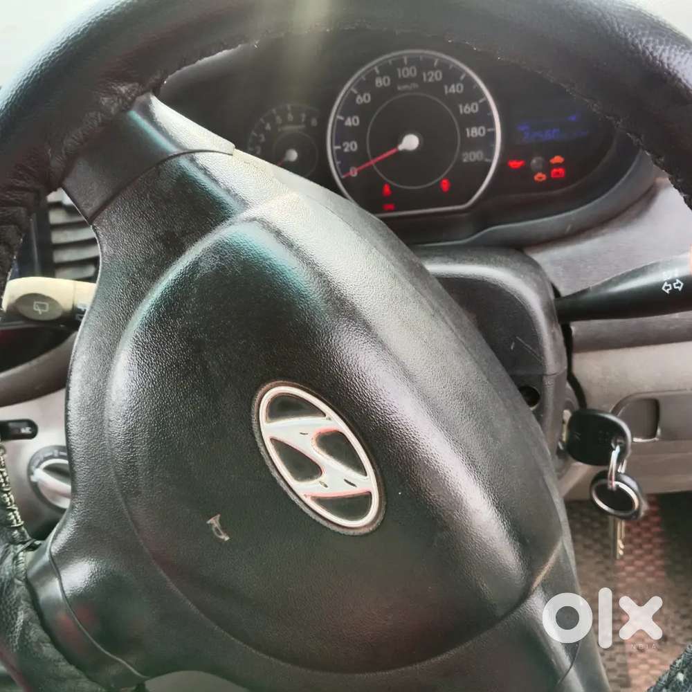 Hyundai I10 Sportz 2013 Km