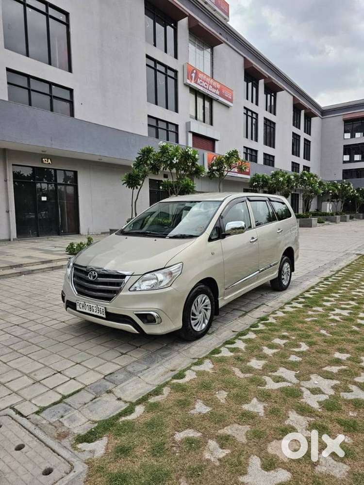 Toyota Innova 2.5 G (diesel) 8 Seater, 2016, Diesel