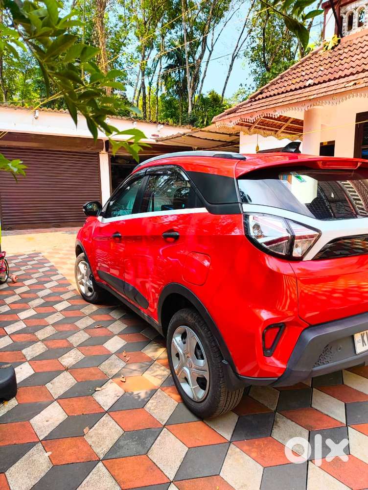 Tata Nexon 1.5 Revotorq Xm Plus (s), 2023, Petrol