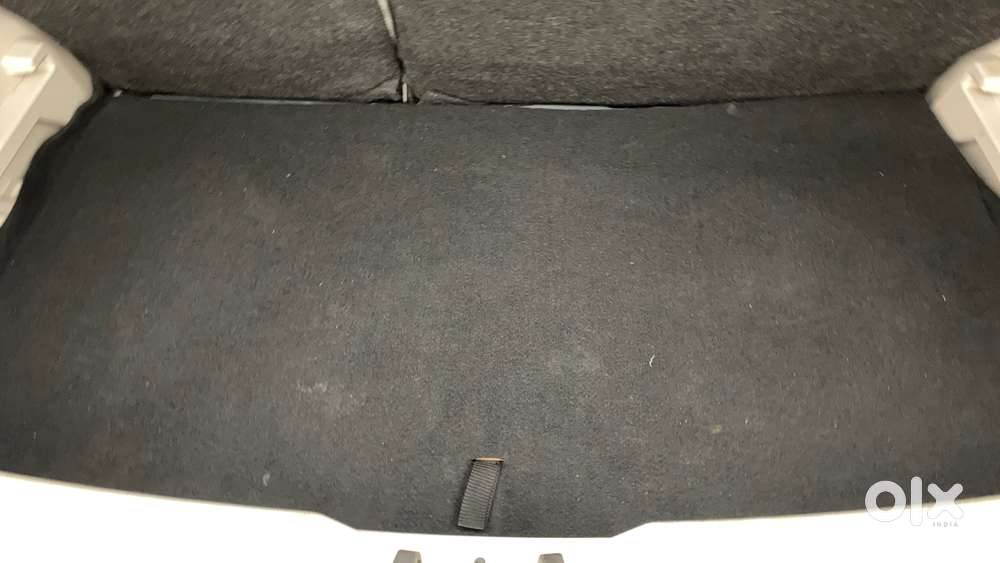 Mahindra Xuv300 1.2 W6 Amt Petrol, 2021, Petrol