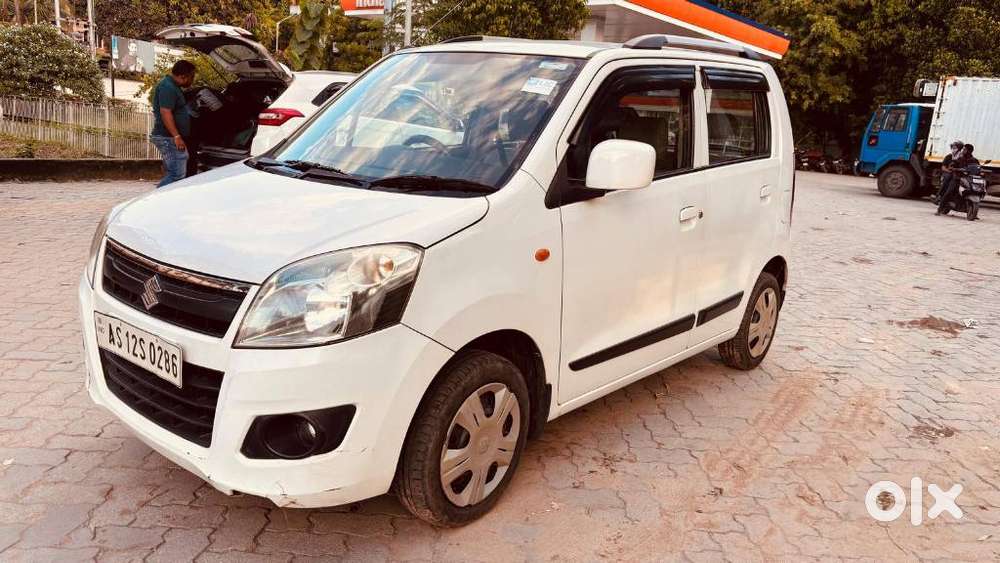 Maruti Suzuki Wagon R Vxi Amt1.2, 2017, Petrol